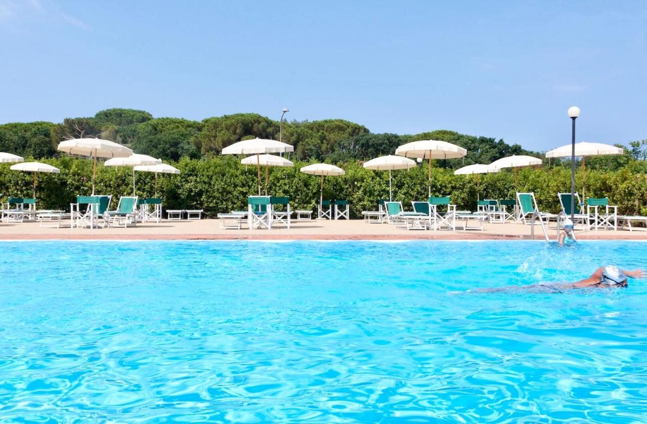 Isa-Apartments 4 Beds In Residence With Swimming-Pool In San Vincenzo, Just 600 Meters From The Sea Экстерьер фото